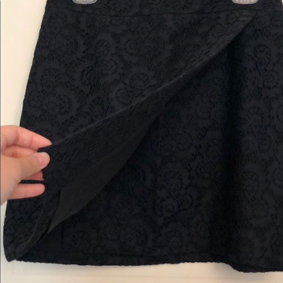 NWT Madewell black skirt with embroidered overlay - Picture 3 of 7